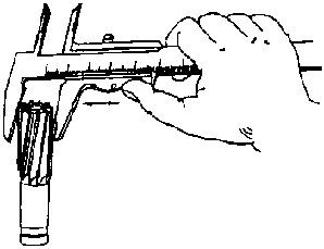 Đo đường kính dao cắt bằng thước cặp